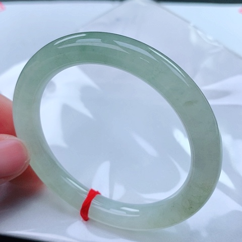 翡翠手镯（圆镯）未镶嵌3 号翡翠手镯