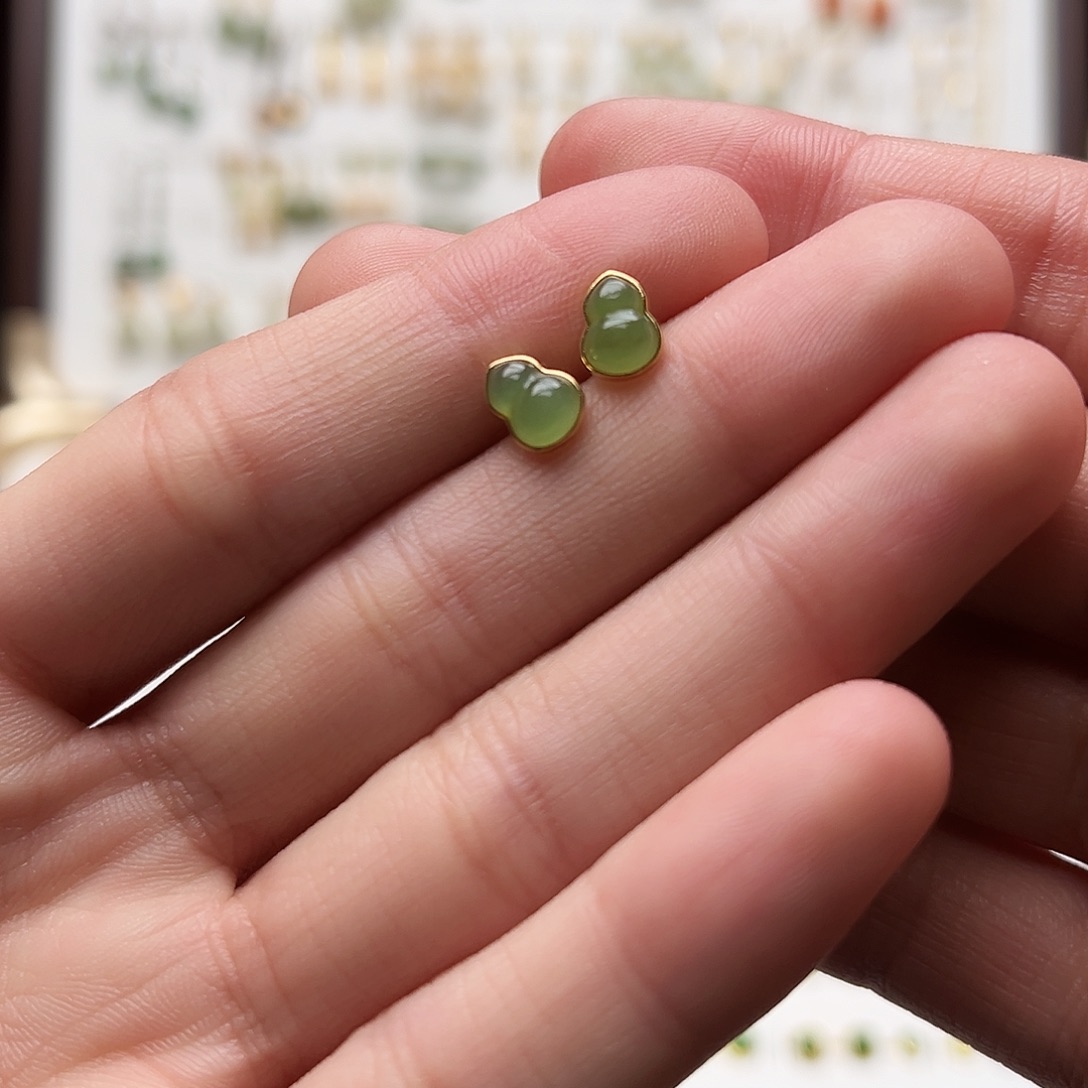 银S925镀金镶嵌和田玉耳钉