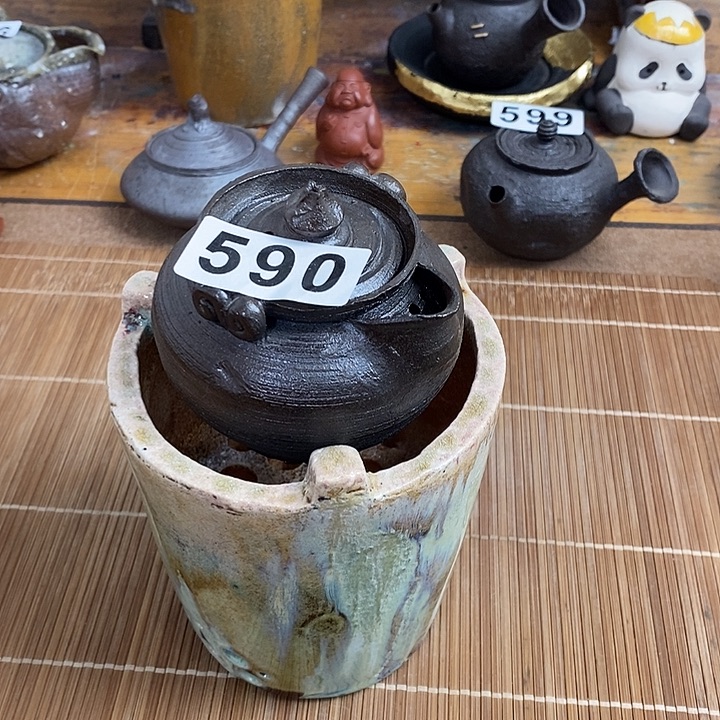 庭***香590-一个壶一个炉子旮旯哈哈哈哈哈