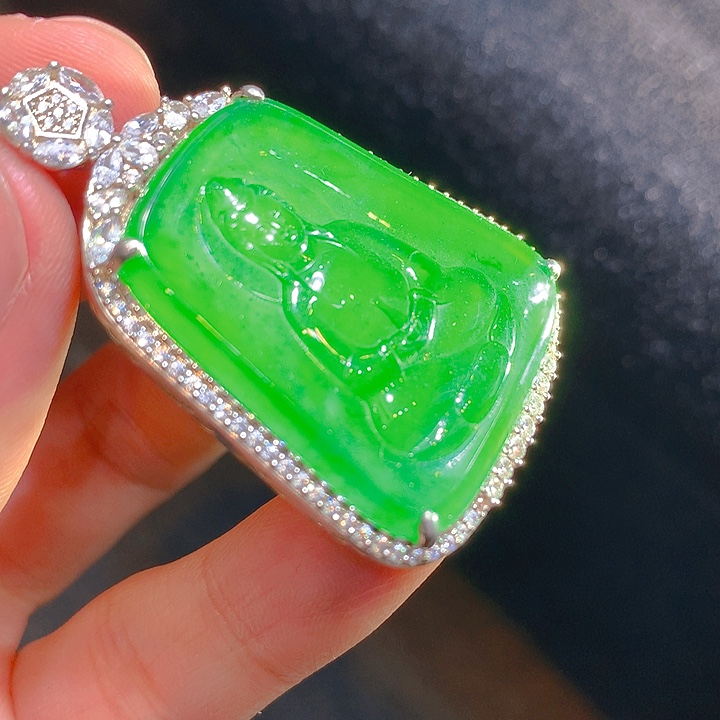 【闪购商品】翡翠颈饰银S925镶嵌翡翠