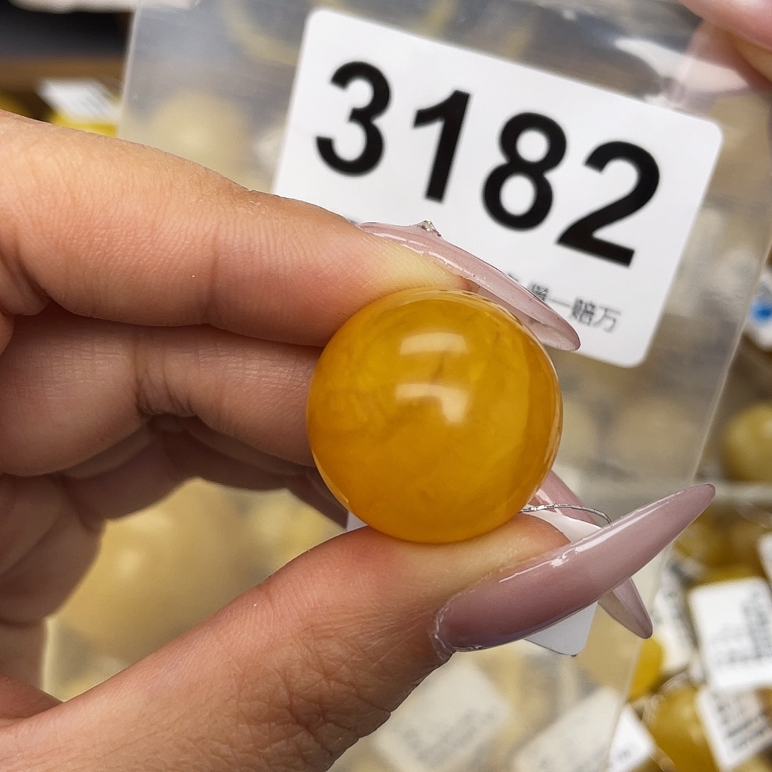 蜜蜡未镶嵌珠宝奇石21.5