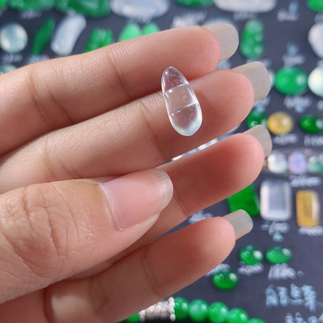 【闪购商品】翡翠颈饰未镶嵌白钢豆子