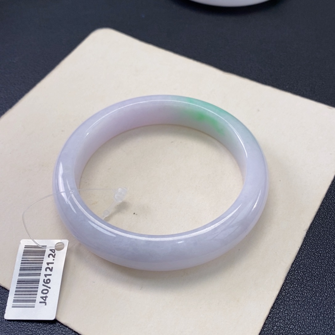 翡翠手镯未镶嵌56淡春彩