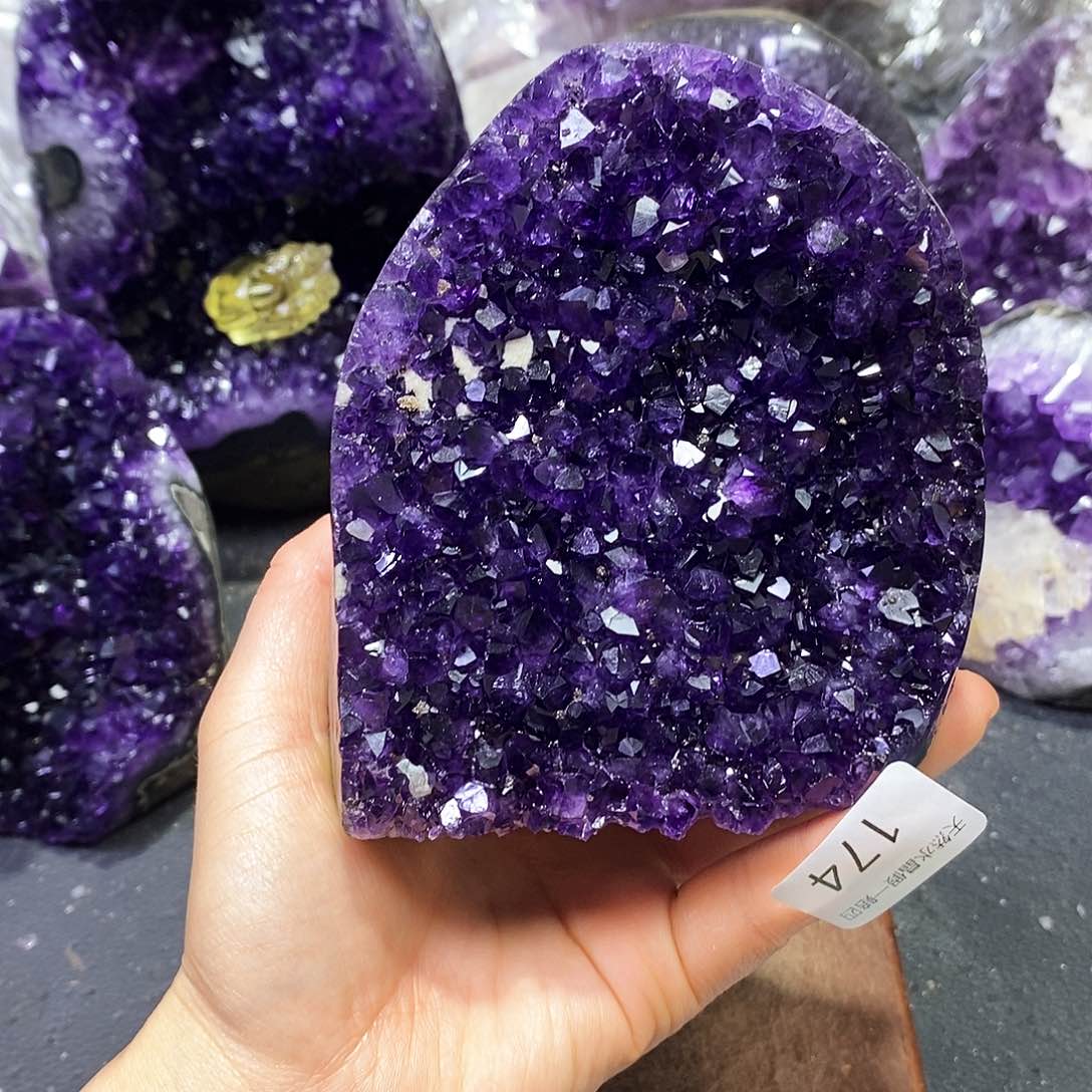 水晶大型摆件（非配饰）未镶嵌