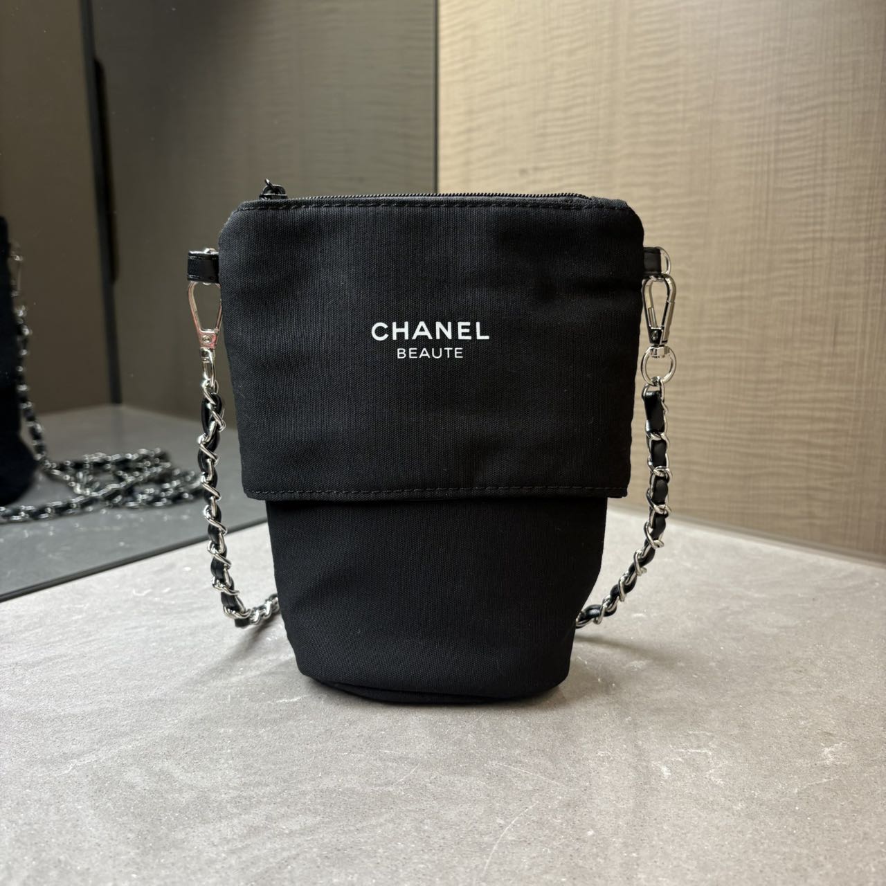 【佟掌柜专属】黑色手提包化妆包挎包中性简约9cm*6cm