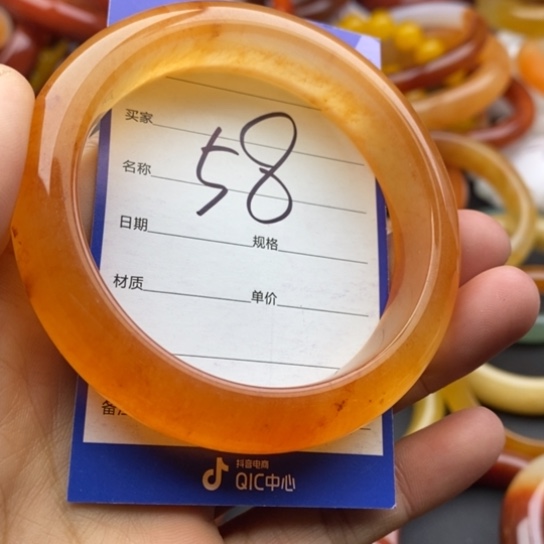 石英质玉未镶嵌手镯