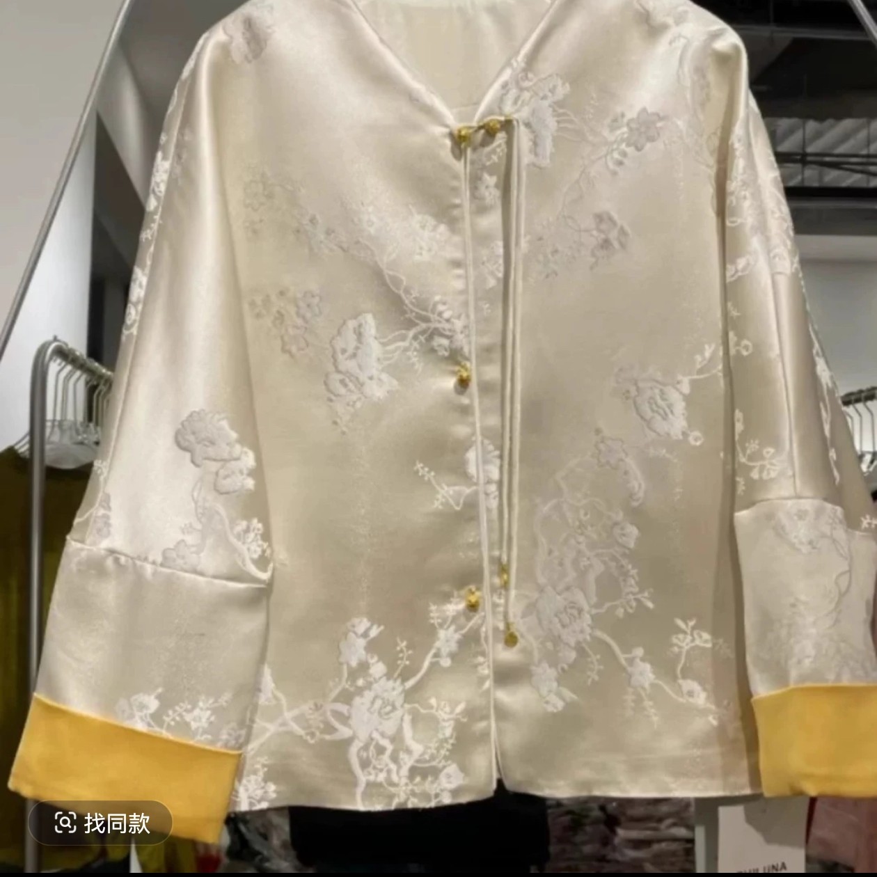 新中式提花流苏外套