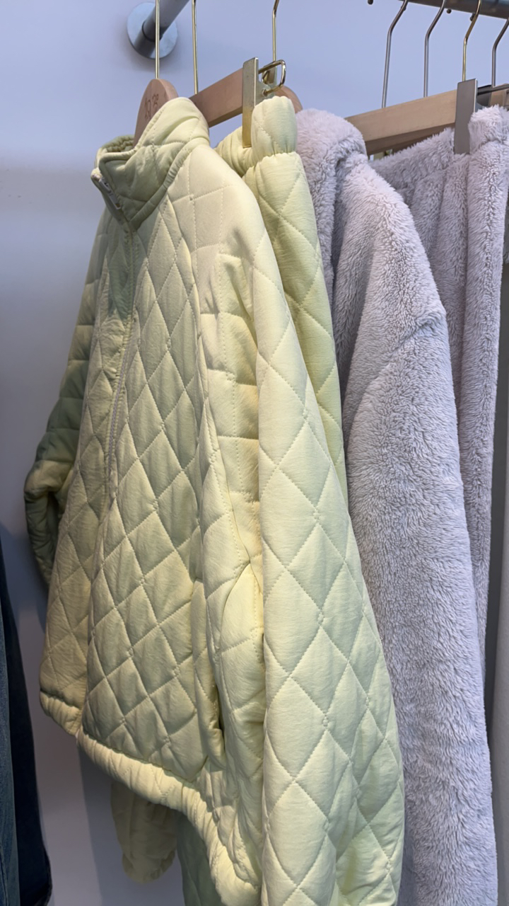 居家睡衣舒适随意