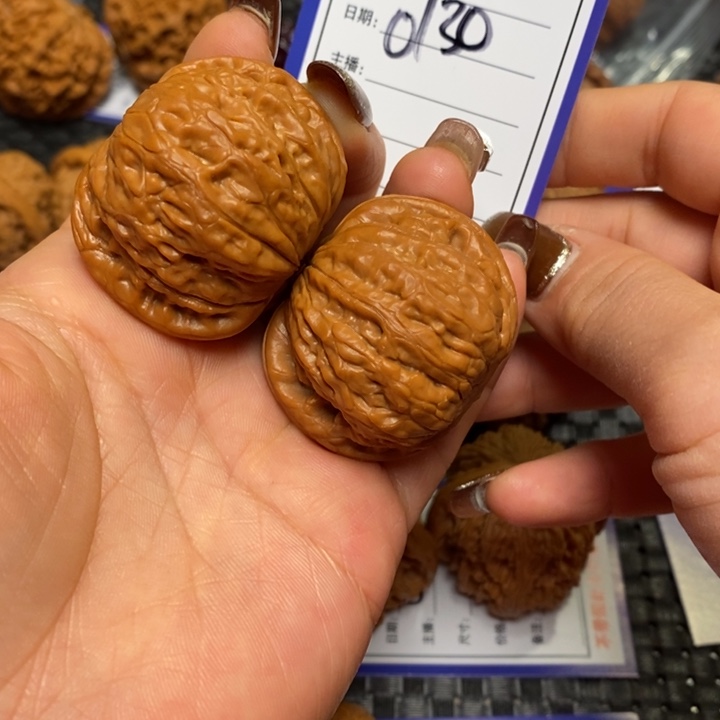 《***倍文玩核桃把件0130铁锤42