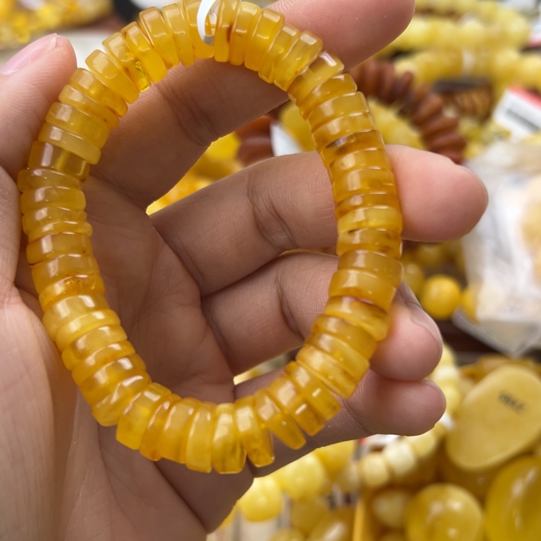 琥珀珠宝奇石未镶嵌