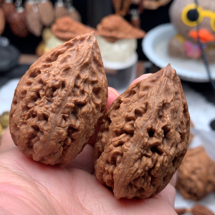 文玩核桃吊坠小武