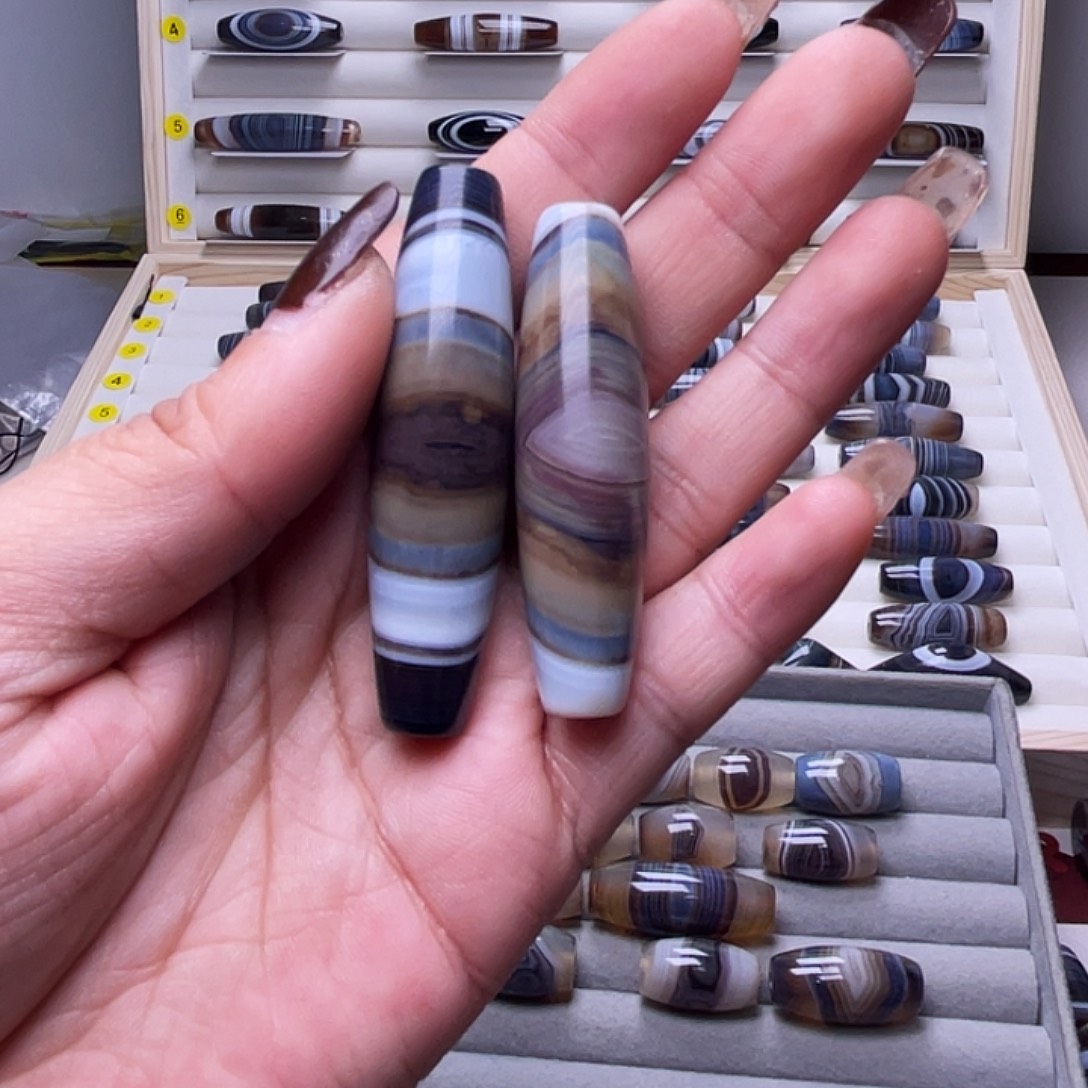 别***玛瑙/玉髓未镶嵌颈饰