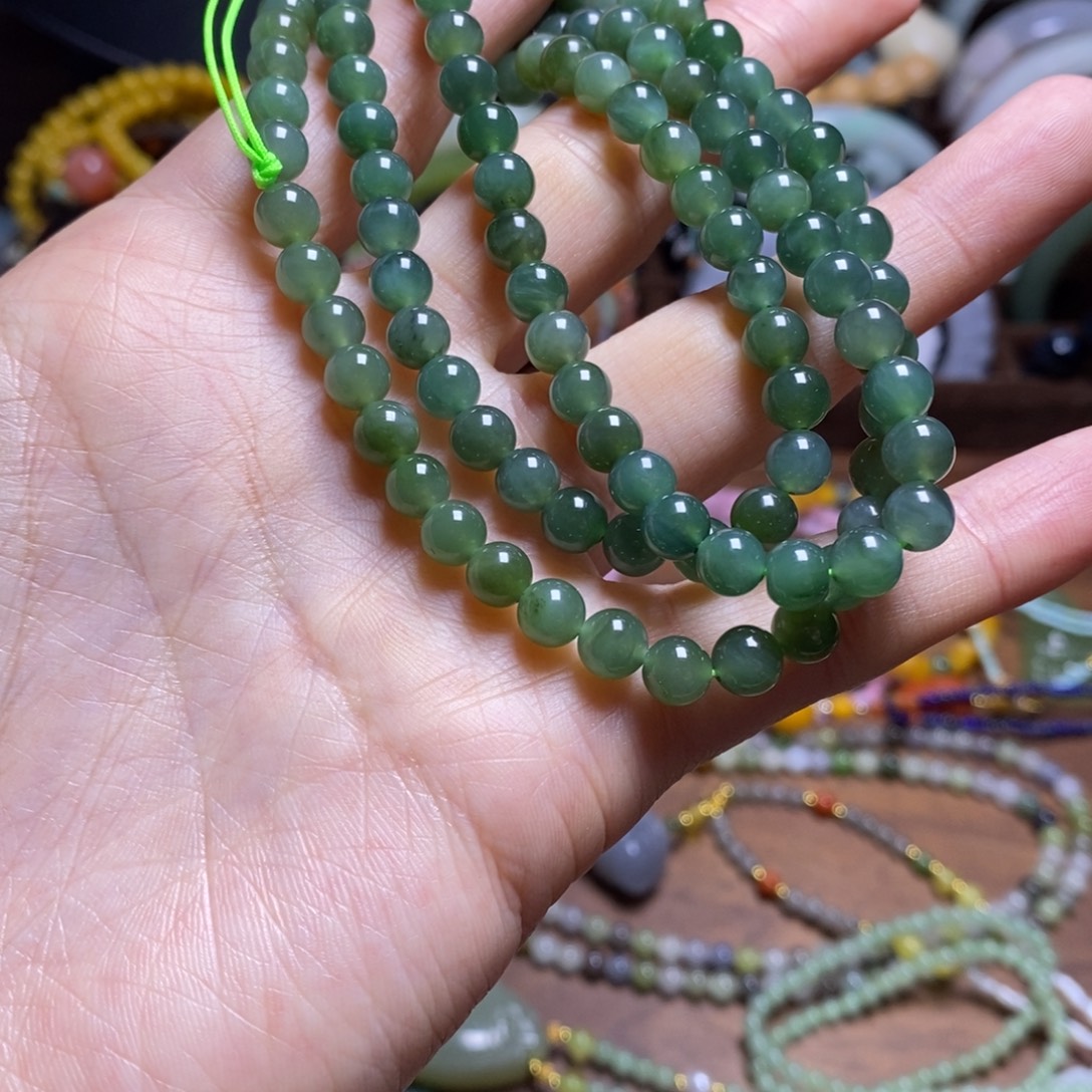 和田玉未镶嵌手串