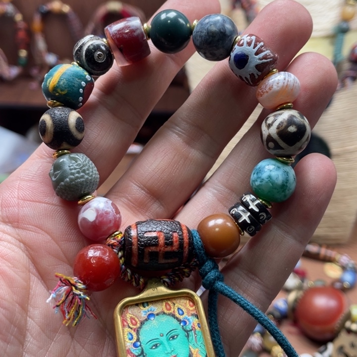 玛瑙/玉髓颈饰未镶嵌