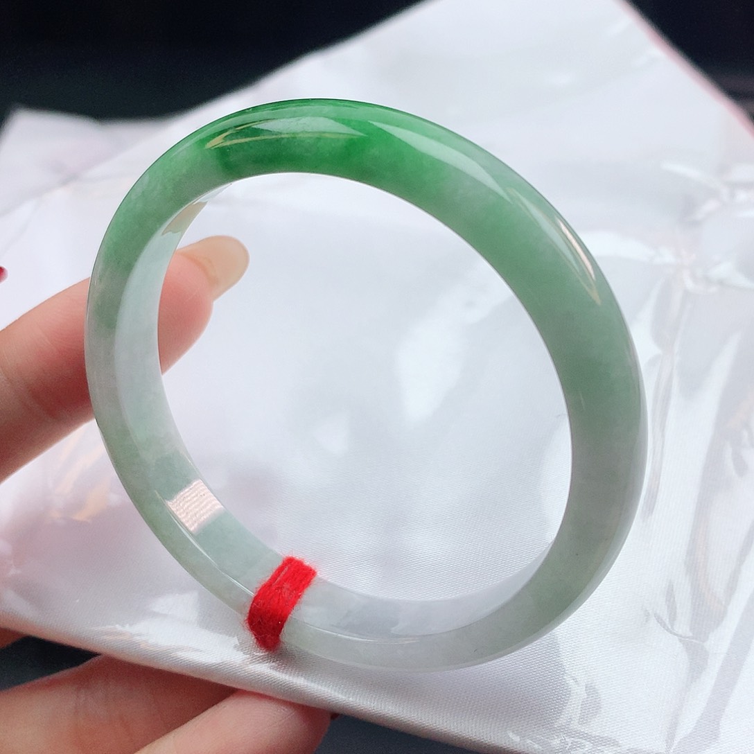 翡翠手镯未镶嵌53圈口150015