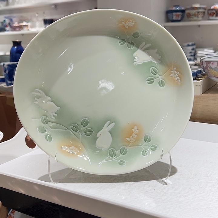 玖***柒瓷兔子立体浮雕大盘子一个绿色