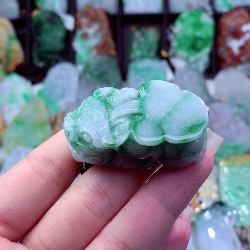 【闪购商品】翡翠颈饰未镶嵌挂件
