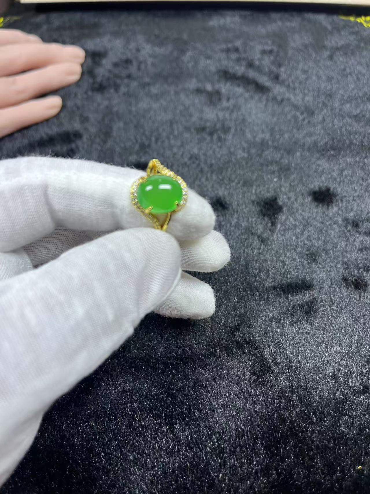 新款高冰透绿轻奢款女戒