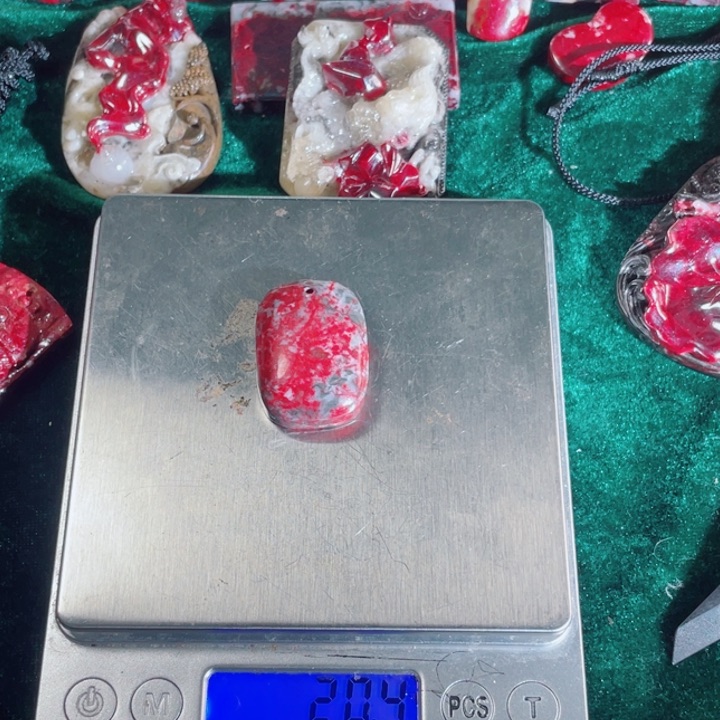 天然辰砂原石首饰