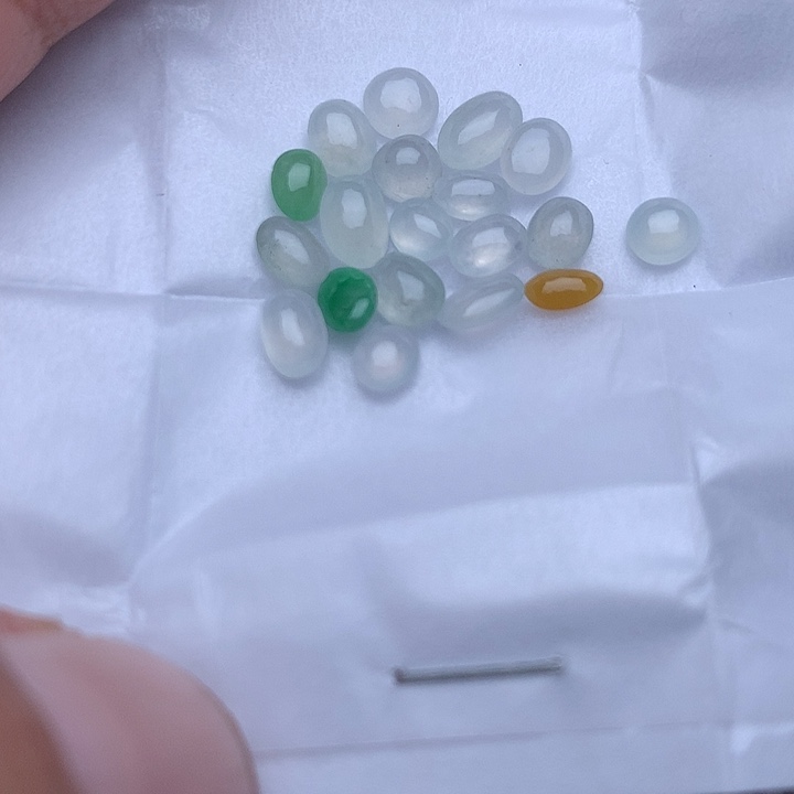 定制翡翠未镶嵌戒指