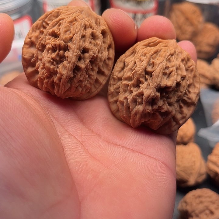 文玩核桃把件虎头42