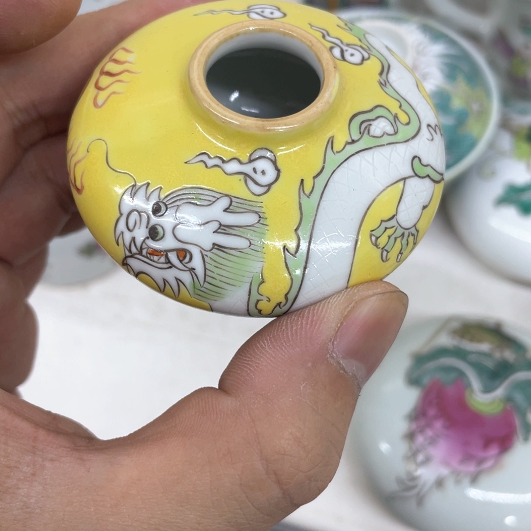 摆件手绘陶瓷作品欣赏