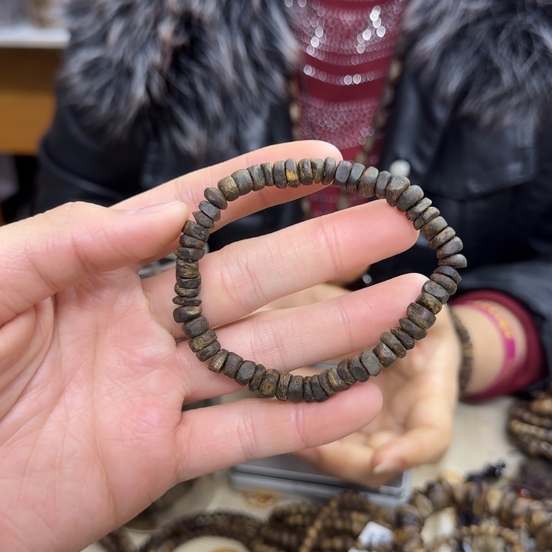 沉香木手串白棋沉水单圈 7 克多样性发一