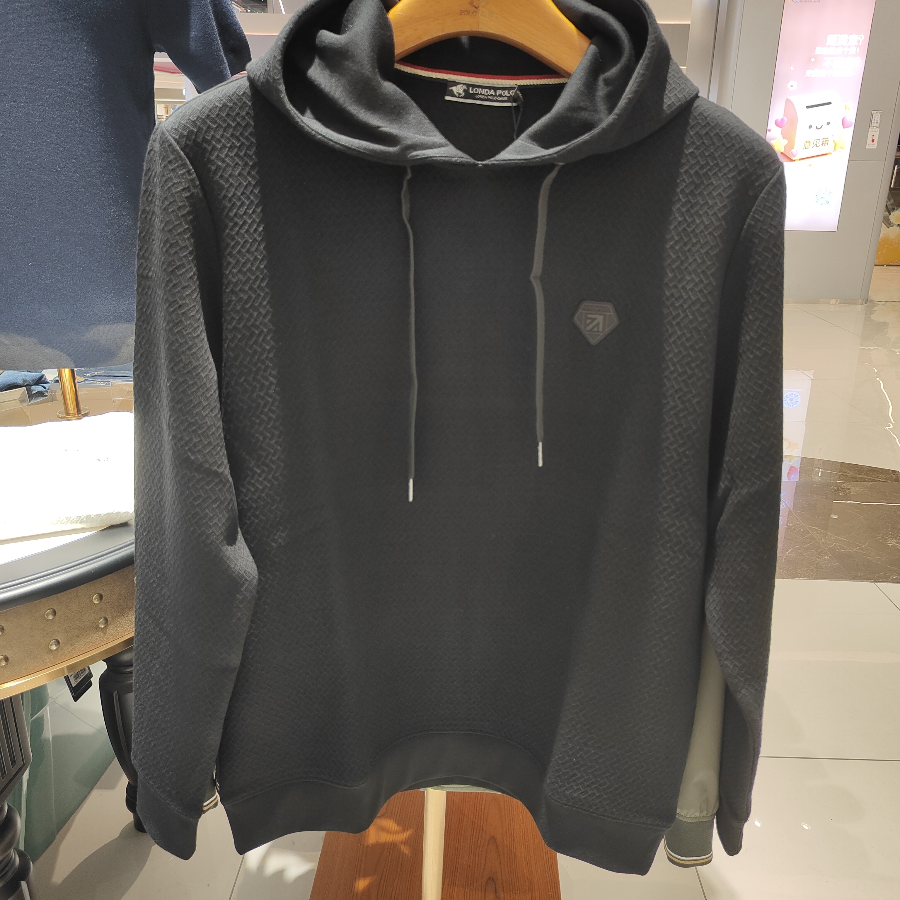 秋冬季纯色长袖连帽卫衣百搭