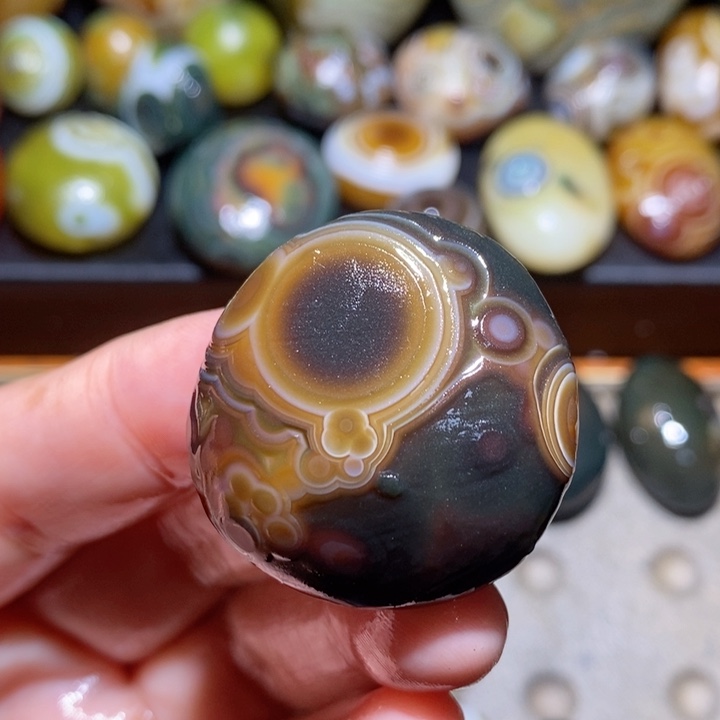 未镶嵌玛瑙/玉髓珠宝半成品140