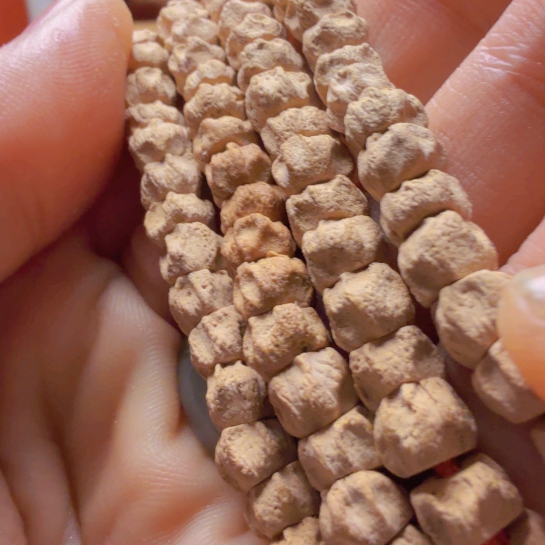 喜***.吊坠柏香籽/百香籽