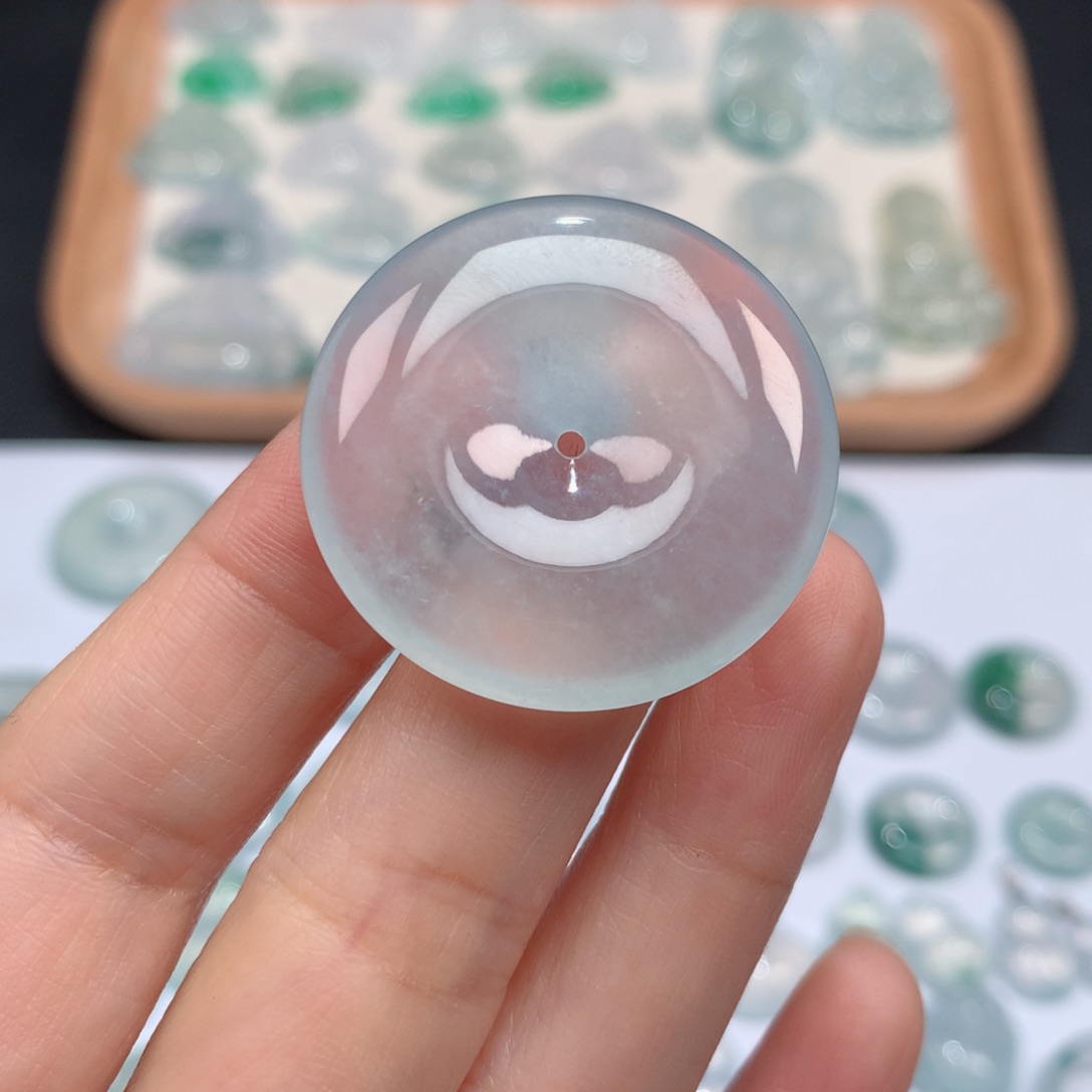 翡翠颈饰未镶嵌冰种大平安扣