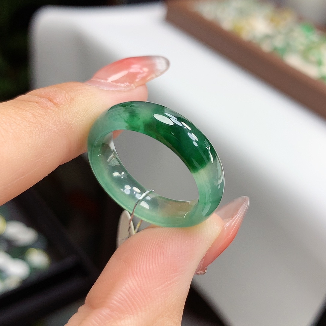 翡翠戒指未镶嵌20.21号