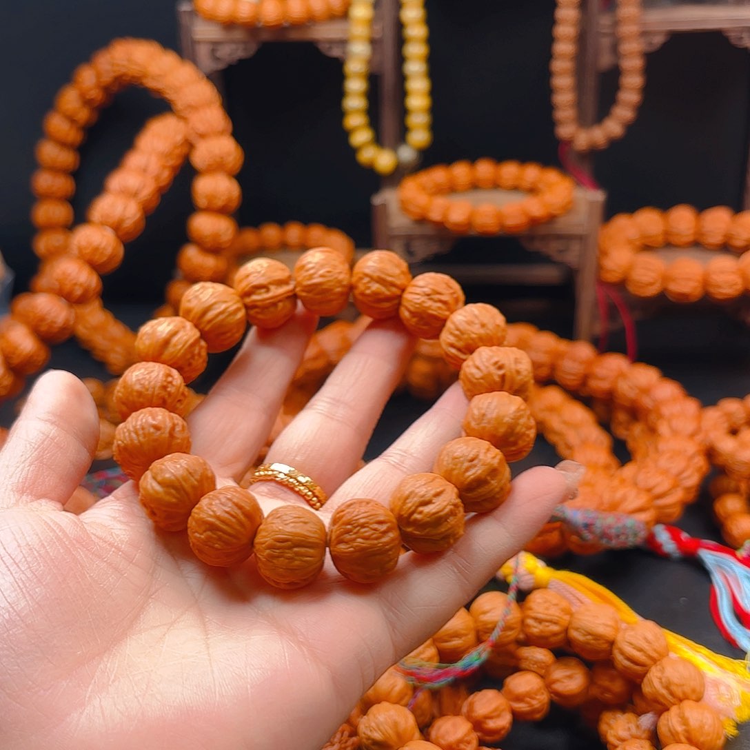 文玩核桃吊坠小**?核桃手串