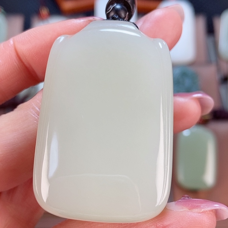 【闪购商品】和田玉颈饰未镶嵌