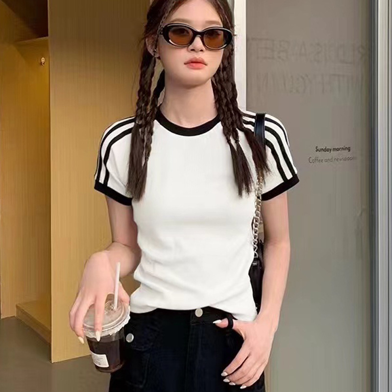正肩短袖t恤女夏季新款三条杠修身显瘦衣服女大码上衣打底衫爆款