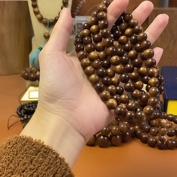 檀香木老山檀香黑肉沉水1.0/108颗