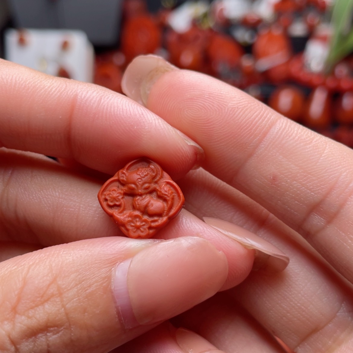 【闪购商品】南红玛瑙九尾狐未镶嵌星*