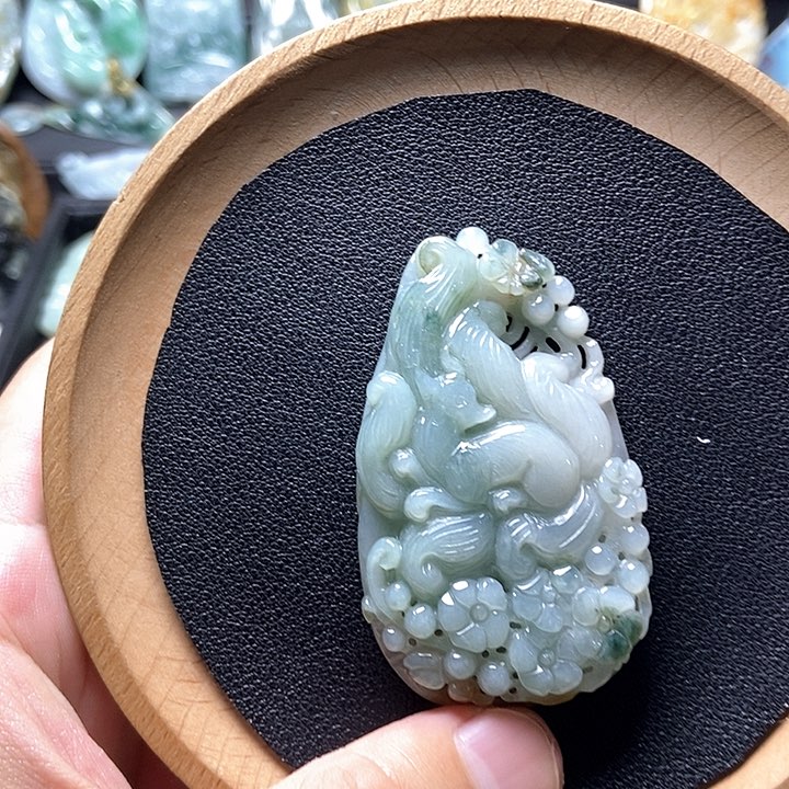 翡翠未镶嵌颈饰翡翠a货