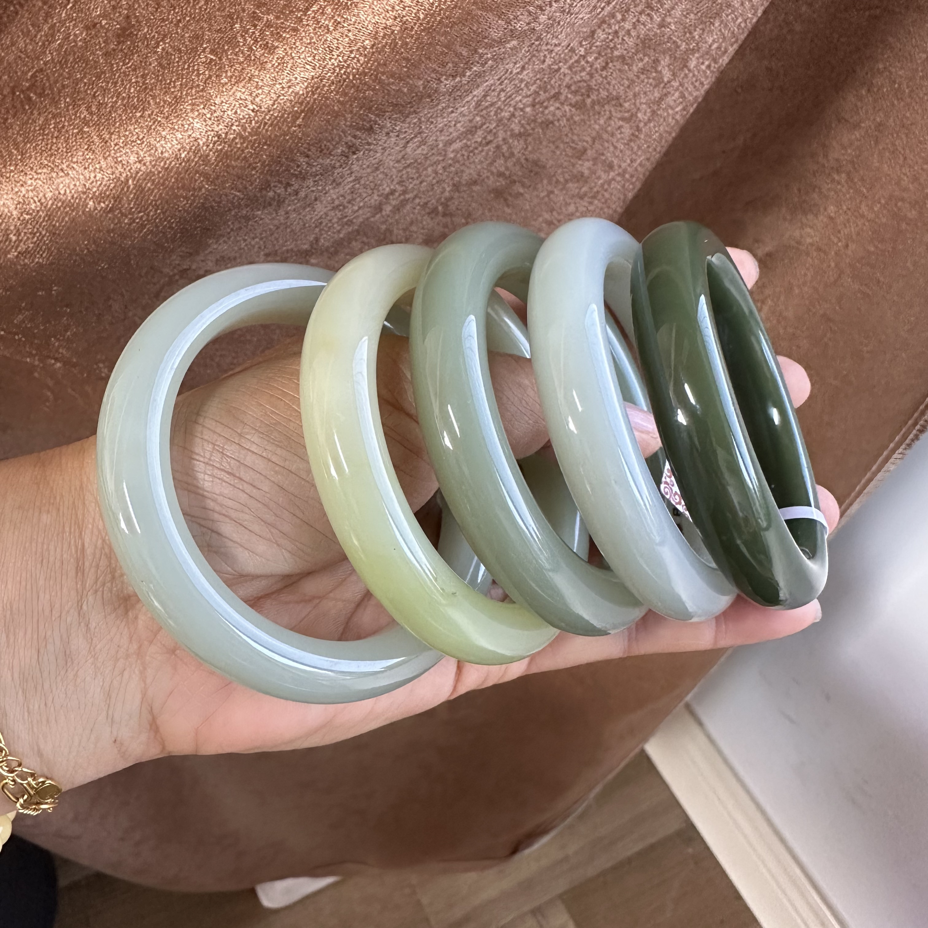 新疆和田玉且末料镯子颜色条形随机发货多样性拍一发一50-63