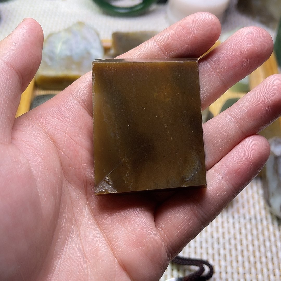未镶嵌和田玉珠宝半成品金山红糖