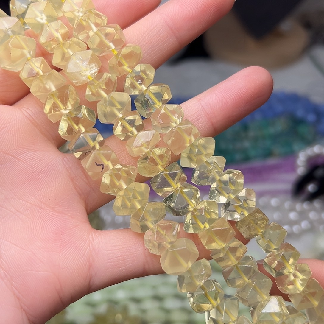 玛瑙/玉髓合金珠宝半成品Y308。10mm天然柠檬晶硬切一条