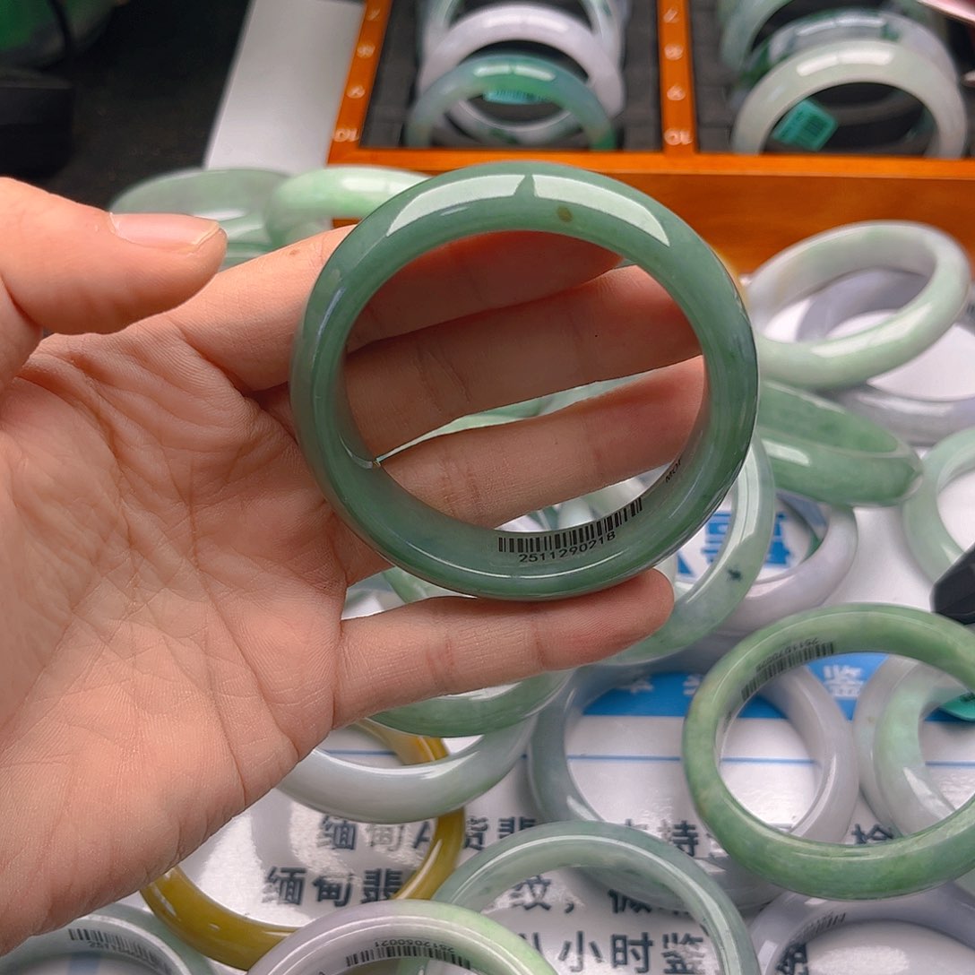 未镶嵌手镯翡翠5556x6. 139