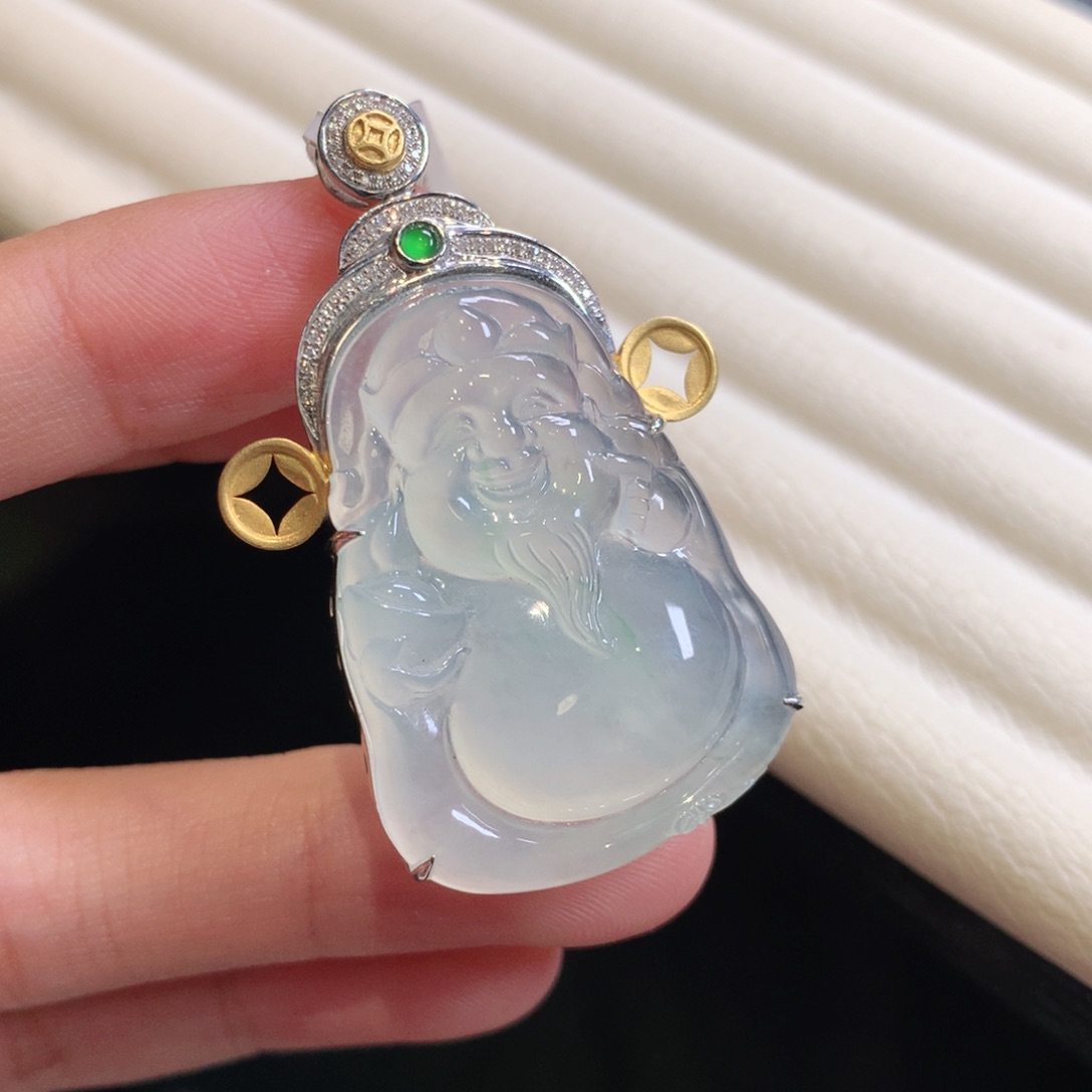 翡翠颈饰18K金镶嵌财神
