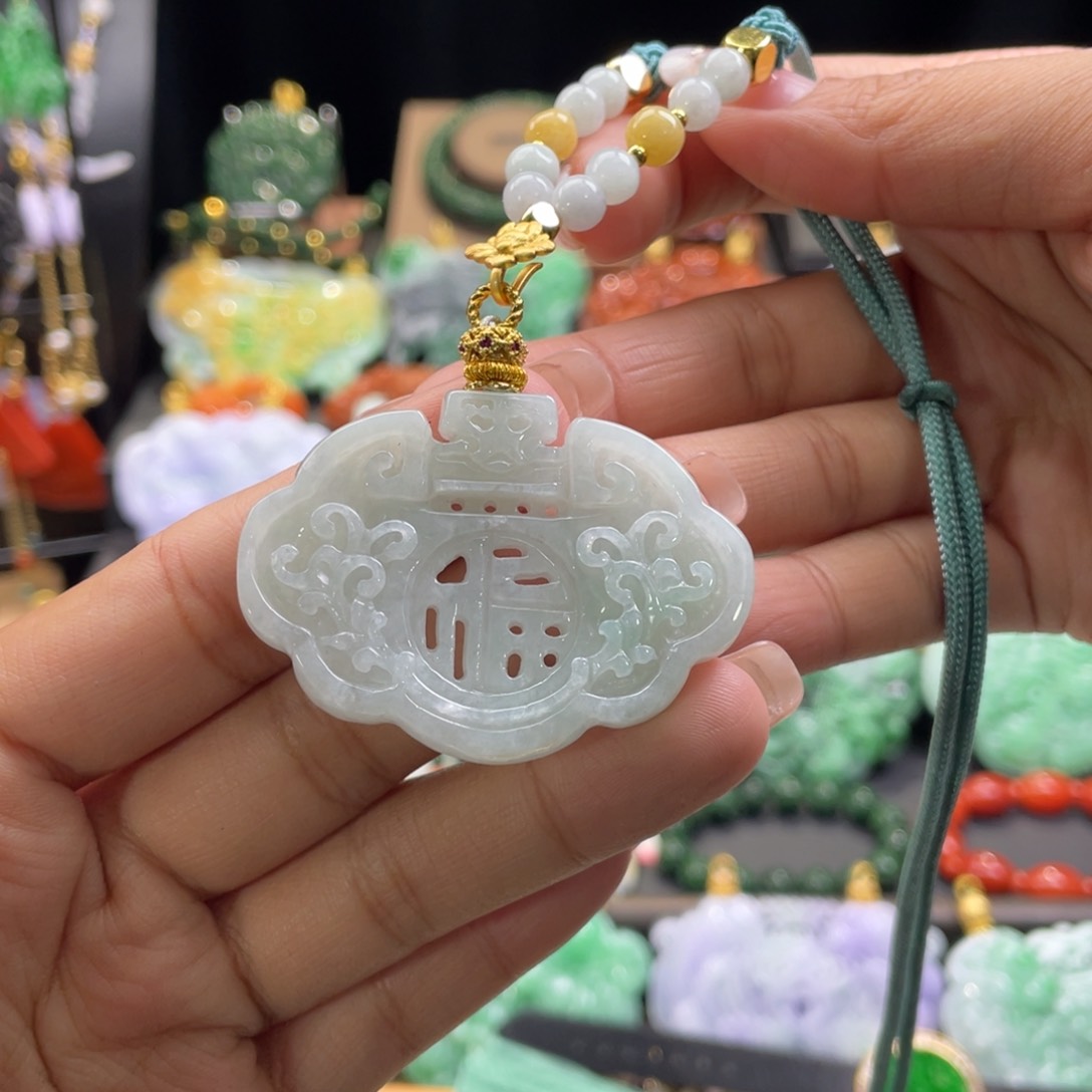 翡翠颈饰未镶嵌代编织