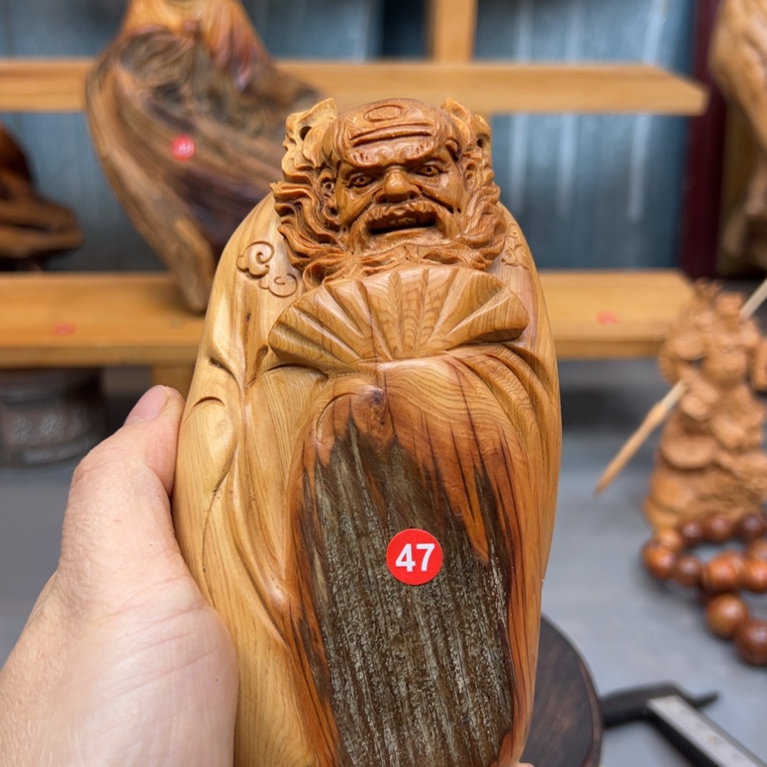曹***柏木崖柏木摆件手把件，