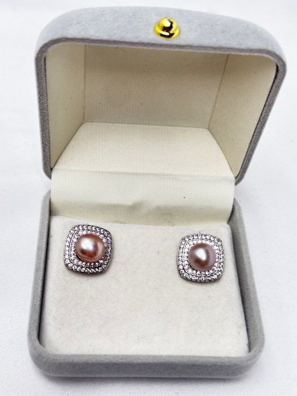 天然淡水珍珠8-9mm设计款紫珠菱形耳钉R25