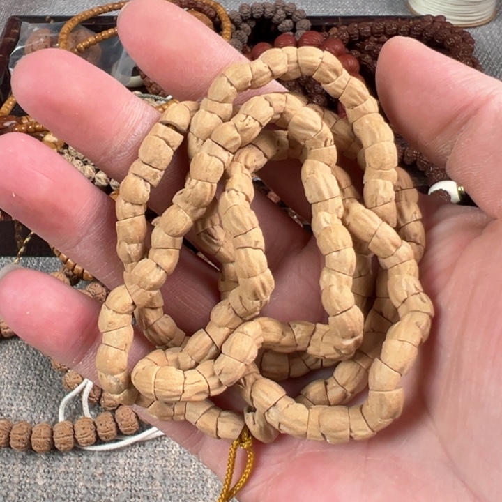 金刚菩提吊坠百香籽大肠