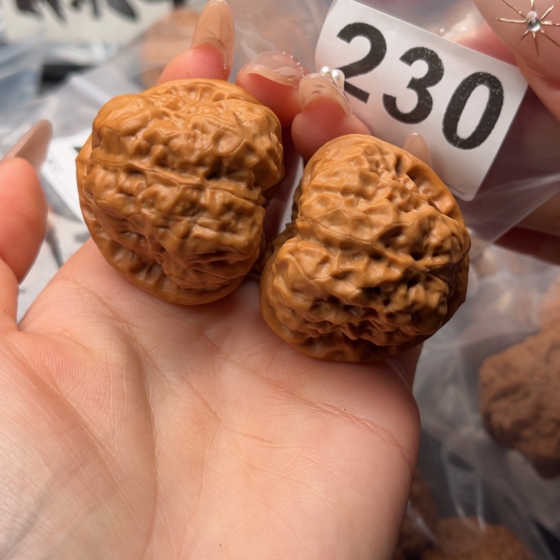 吊坠文玩核桃三角41.5