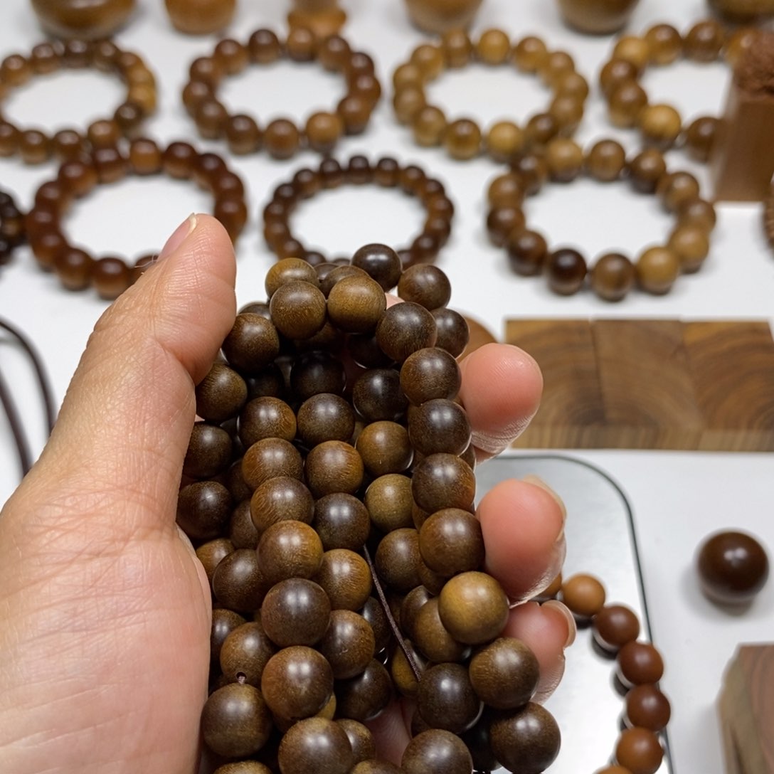 檀香木?***?老山檀香0.9沉水焦糖