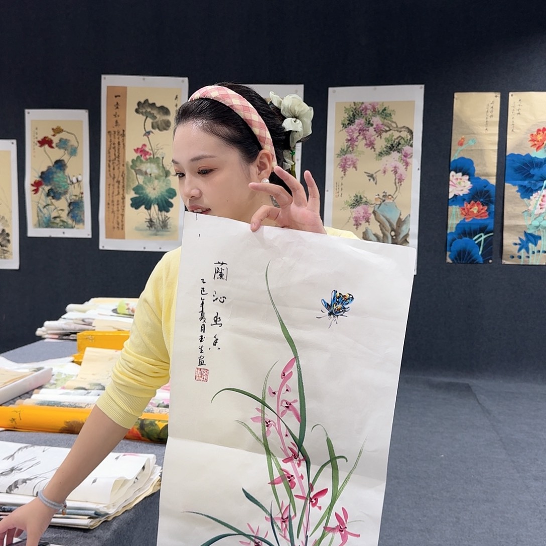 国画非常精美的一副作品